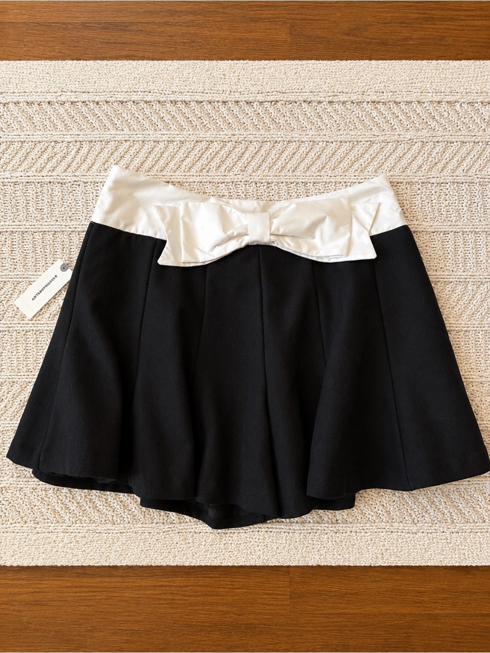 Anthropologie White Bow-Accent Black Flared Shorts